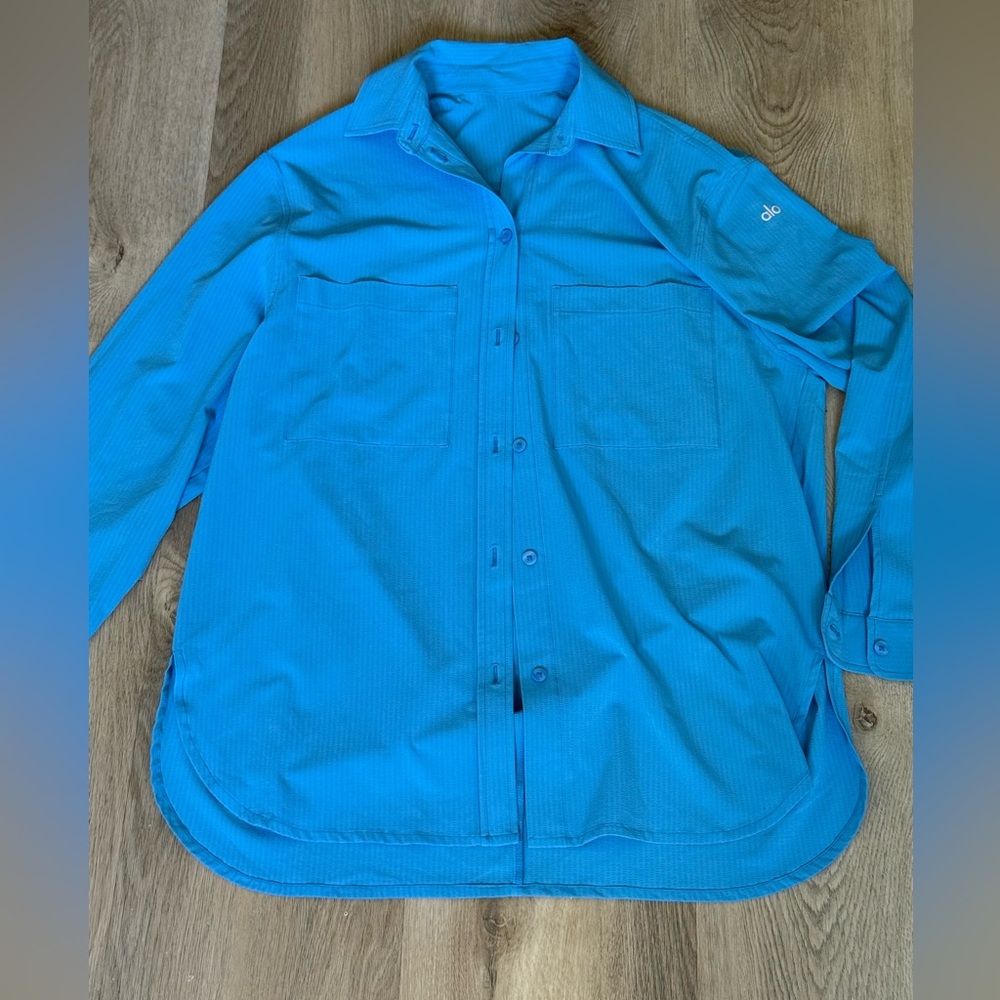 ALO Yoga Blue Button-Up Top